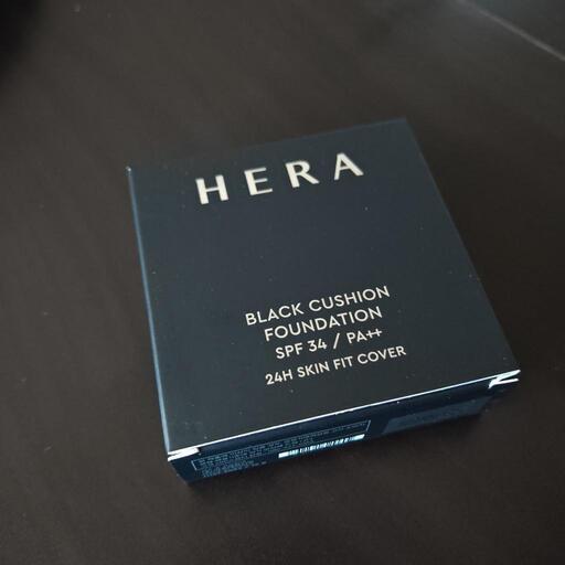 新品 HERA ブラッククッションファンデーション
