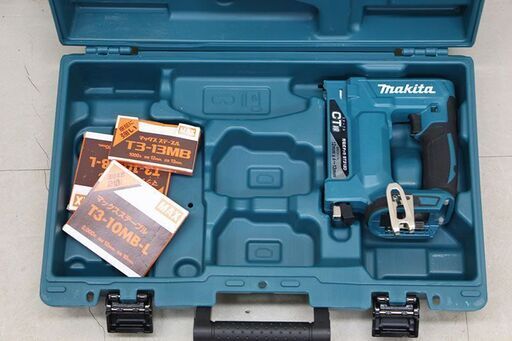 makita マキタ 充電式タッカ ST312D 18V 本体のみ ケース付き タッカ (D5913yxwY)