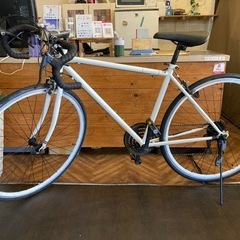 【前後タイヤ・チューブ新品！】3×7速　700×28cロードバイク　ホワイト