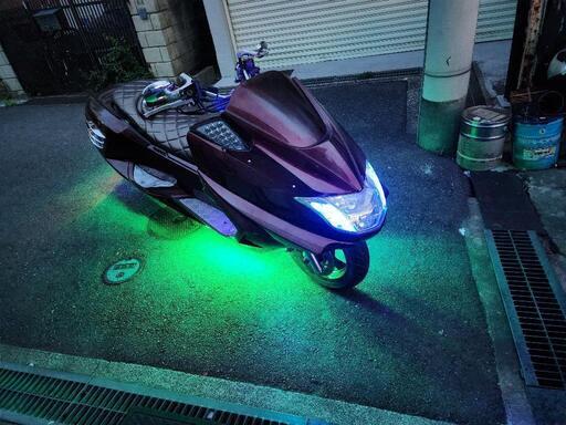マグザム　メルカリ　フルカスタム　スピーカー ２発　LED多数　走行１９０００キロ