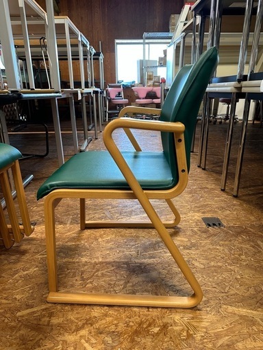 コクヨ　スタッキングチェア K17-Z22CG-39392 会議用イス プロッティ キャスター背座クッション