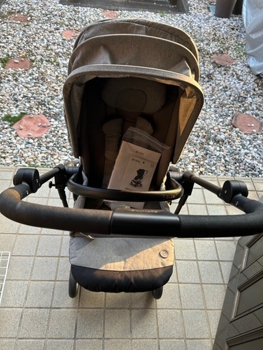 再々値下げしました。定価7万円ほどでした。cybex MELIO CARBON 