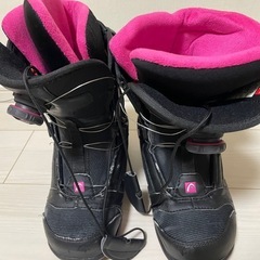 スノボ板と靴とスプレーの3点セット
