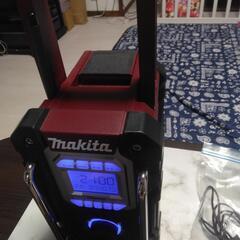 マキタラジオ108限定色