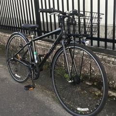 ＜美品車＞ネスト・スコルト 街乗りクロスバイク・シマノ7段変速・濃いグレー ・LEDオートライト