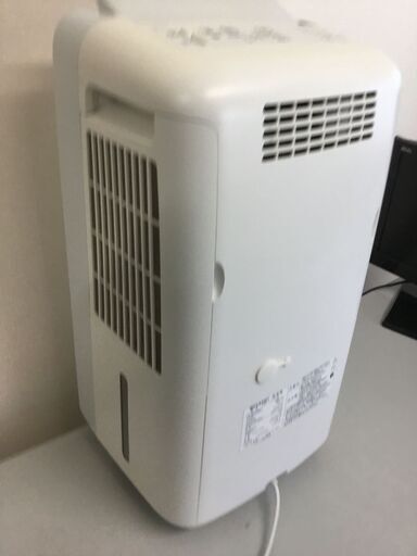 楽天市場】シャープ 衣類乾燥 除湿機 cm-j100-wの通販 ?【美品】衣類乾燥