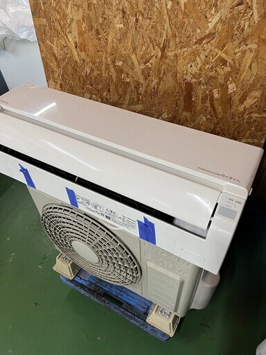 ⭕️2022年製 極美品 ルームエアコン 6〜9畳用 RAC-AJ22M