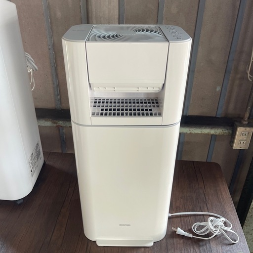 アイリスオーヤマ　サーキュレーター衣類乾燥除湿機　IJD-I50-WH 2022年製