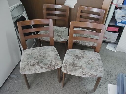 セール中につき、通常特価9,878円より15％引きの8,396円!　【24】飛騨の家具　日進木工　ダイニングチェア　4脚セット　1人掛けチェア　木製　布張り　食卓イス　チェアのみ