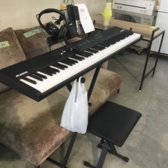 ALESIS】電子ピアノ（椅子付） クリーニング済☆配送可 管理番号10208