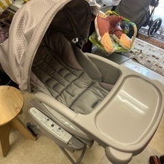 美品 アップリカ ユラリズム オート プレミアム ムーンロックBR 電動 楽天市場】ユラリズム オートAB ムーンロック BR(1台