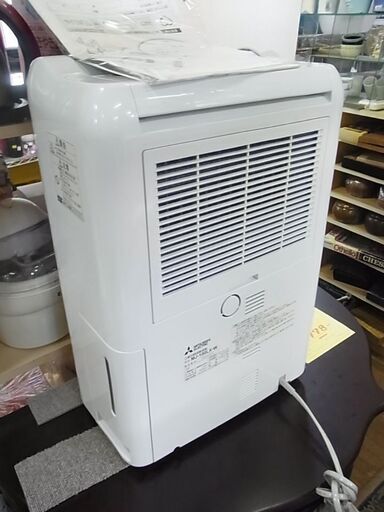 三菱　衣類乾燥除湿機　MJ-100LX-W 2016年製 三菱衣類乾燥除湿機MJ-100LX-W 2016年製