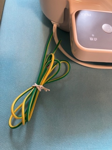 値下げしました。   INAXシャワートイレシートタイプ新品未使用