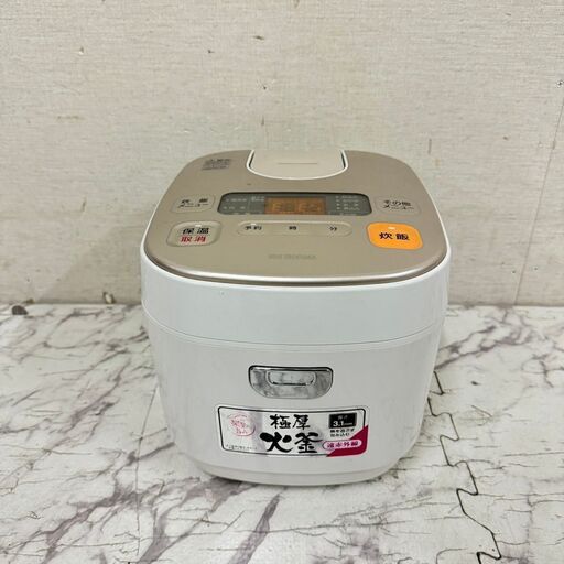 19032  IRIS OHYAMA マイコン炊飯ジャー　極厚火釜 2017年製 5.5合 ◆大阪市内・東大阪市他 6,000円以上ご購入で無料配達いたします！◆ ※京都・高槻・枚方方面◆神戸・西宮・尼崎方面◆生駒方面、大阪南部方面　それぞれ条件付き無料配送あり！
