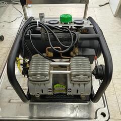 静音型エアーコンプレッサ CP-12Si-V02 MINATO ※2400010419171