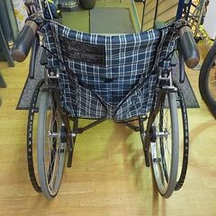 美品！高グレードモデル！車椅子 自走用 介助用 カワムラサイクル WAVIT+ ノーパンクタイヤ チェック柄 ネイビー　西岡店