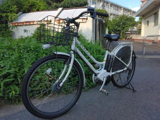 ブリジストン　HYDEE　B　　２６インチの電動自転車です。前後タイヤ新品交換済みです。
