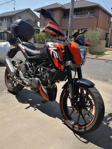 （購入者様決まりました）KTM DUKE 125 好調　自賠約4年付き　社外マフラー　リアボックスおまけ