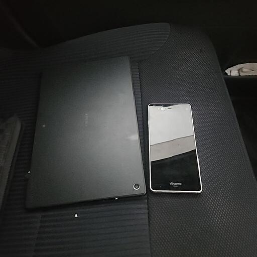 Androidタブレット、arrowsスマホ