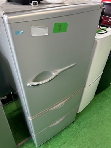 早い者勝ち大セール‼️‼️＋ご来店時、ガンお値引き‼️AQUA(アクア) 2012年製 255L 3ドア冷蔵庫