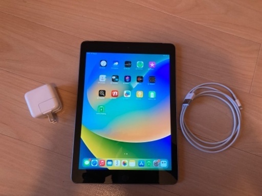 【取引中】IPad 6世代32GB SoftBank 値引き不可