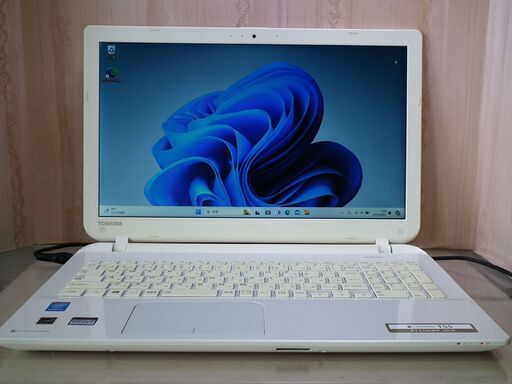 【東芝Dynabook Ｔ５５／ＮＷ SSD240GB搭載WIN11Home/Core-i3/ﾒﾓﾘ8GB/Office365】