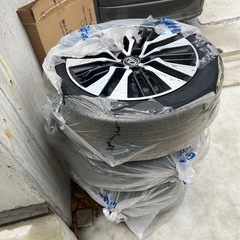 トヨタ 30系アルファード 純正ホイール・タイヤ4つ(内1つ要交換)