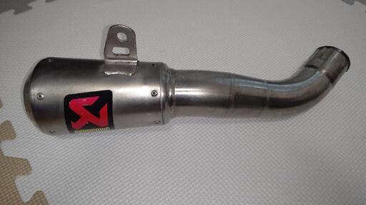 YZF-R25用AKRAPOVICスリップオンマフラー
