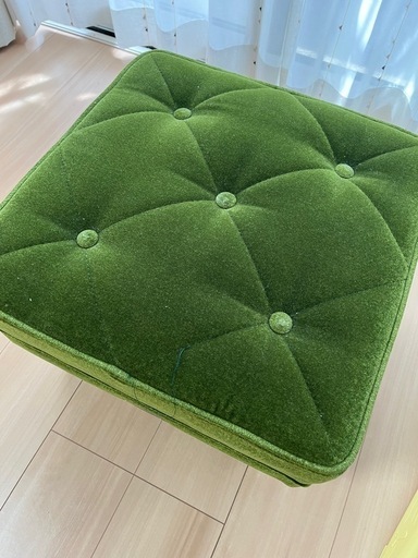 カリモク60オットマン