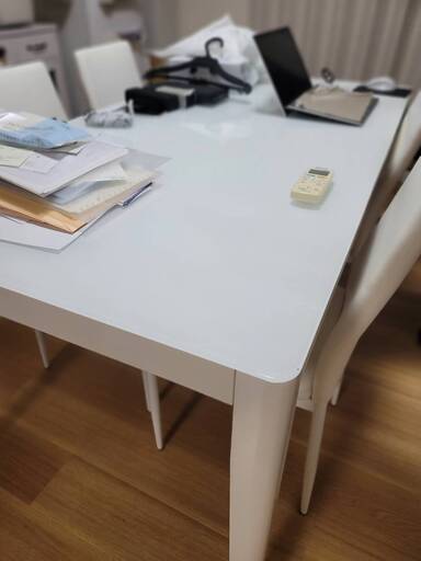 直接取引限定 ホワイト ガラステーブルと椅子4脚セット ホワイト ダイニングテーブル（強化ガラス）＋椅子4脚セット 4人掛け