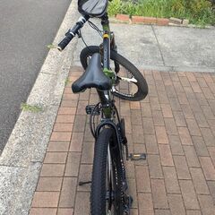 防水携帯ホルダー付き折りたたみマウンテンバイク。