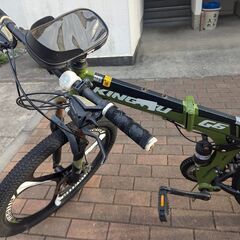 防水携帯ホルダー付き折りたたみマウンテンバイク。