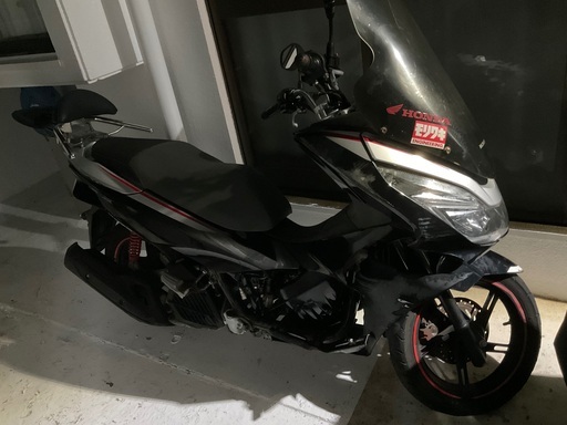 JF56  PCX 右周り転倒車　決まりました‍♂️