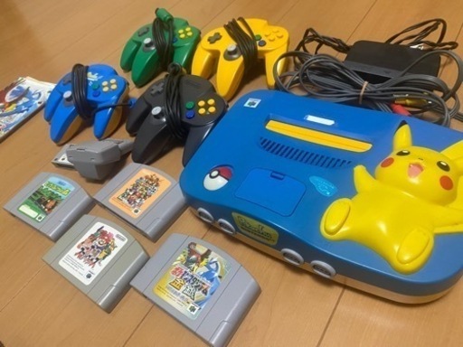ニンテンドー64 コントローラー4つ カセット付き  おもちゃ 任天堂 ピカチュウ