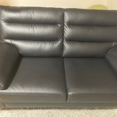 ソファー2人掛け　合成皮革ブラック