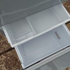 日立　R-K320FV(S)　３ドア冷蔵庫　315L　シルバー色『中古良品、小傷あり』2015年