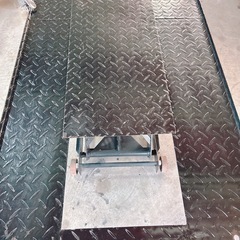 現在取引中。値下げ！引取限定☆エアーバイクリフト☆ジャッキ