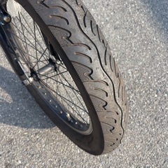 強靭なイメージのHUMMERフォールディングファットバイク 