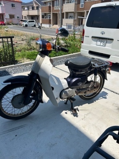 スーパーカブ90DXのエンジン50ccです。