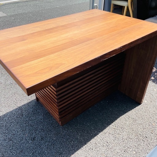カウンターテーブル　家具　収納付き