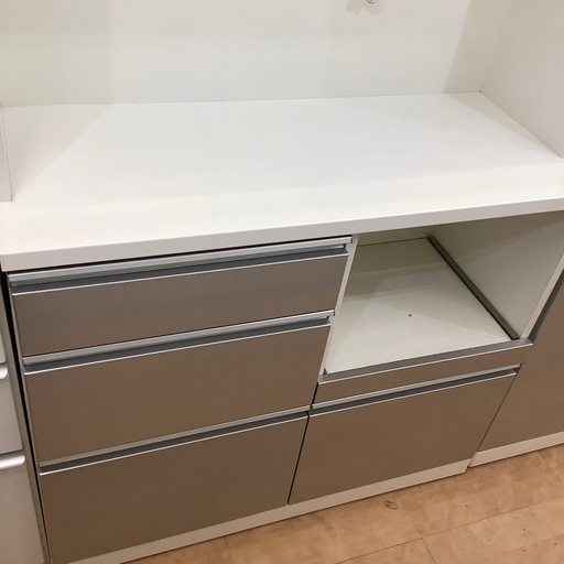 トレファク摂津店】3枚扉レンジボードが入荷致しました！