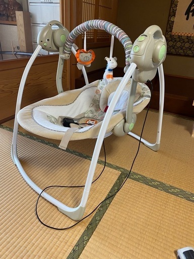 ほぼ新品　ベビー　ゆりかご　自動