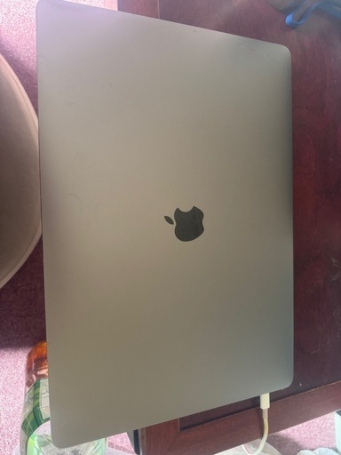 本日18時まで限定最終価格　MacBookPRO15インチ2017