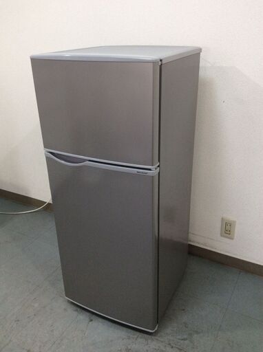 (9/18受渡済)JT9257【SHARP/シャープ 2ドア冷蔵庫】美品 2023年製 SJ-H13E-S 家電 キッチン 冷蔵冷凍庫 右開き 128L