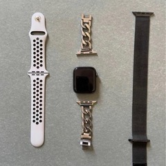 iPhone15Pro256GB＋ Apple Watch series5 NIKE 44mm ＋イヤフォンや充電器などおまけ多数