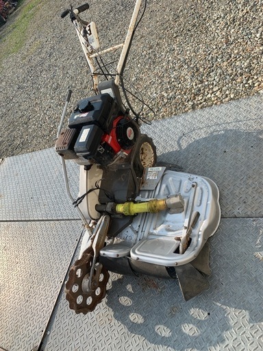 自走式草刈機　オーレック ウイングモア WM736A　2WD 6.3馬力 　バック付き　前進２速 　早目に準備ください。