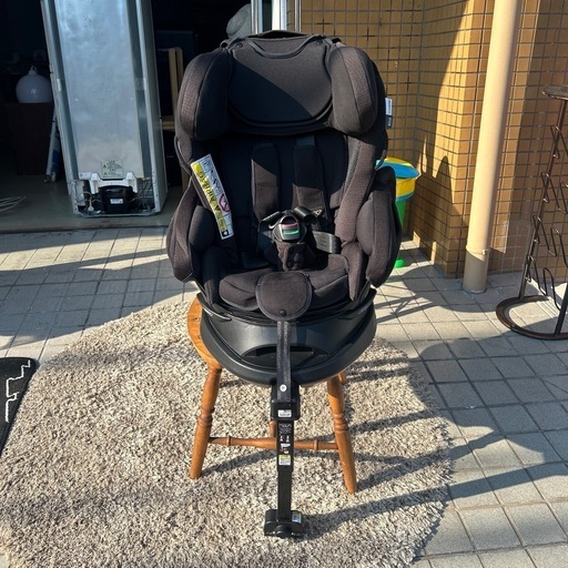 Aprica チャイルドシート　Fladea grow R129