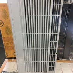 コロナ　ウィンドエアコン　窓用エアコン　CW-1822R 2022年製　美品