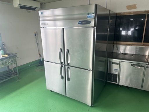 HOSIZAKI　ホシザキ　業務用　縦型冷蔵庫　１０６０L　厨房　飲食店　２０１７年製　HR-120Z3