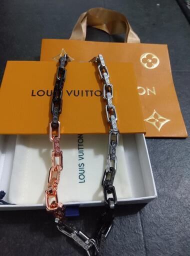 ルイヴィトンLOUIS VUITTONネックレス